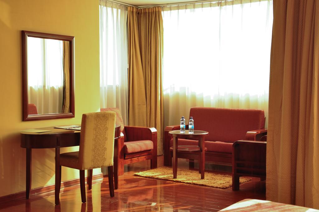 Churchill Addis Ababa Hotel חדר תמונה