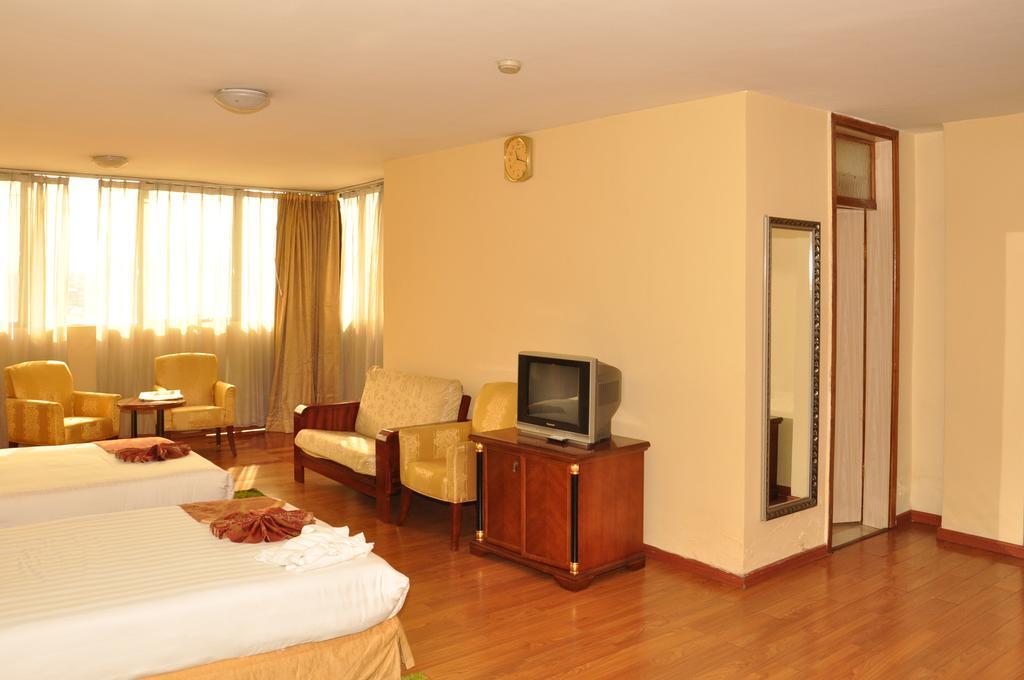 Churchill Addis Ababa Hotel חדר תמונה