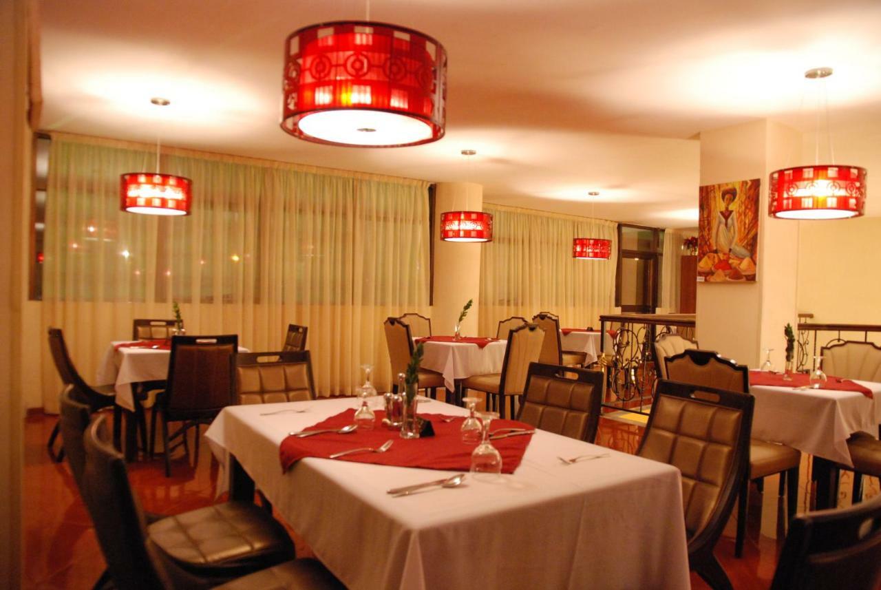 Churchill Addis Ababa Hotel מראה חיצוני תמונה